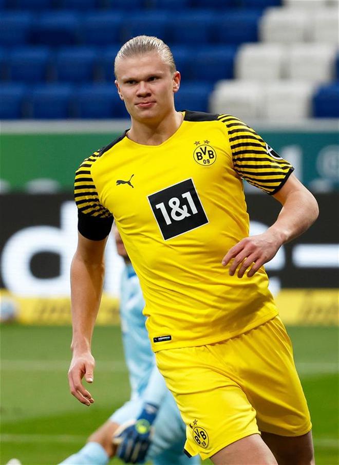 恰逢成都保卫战30周年，2025老甲A12月8日在成都双流开赛（值“成都保卫战”30周年之际，2025老甲A将于12月8日在成都双流揭幕）