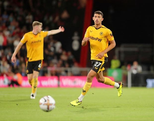 西甲第15轮观赛指南：皇马迎击塞尔塔；巴萨作客挑战贝蒂斯（西甲第15轮前瞻：皇马对阵塞尔塔，巴萨客战贝蒂斯）