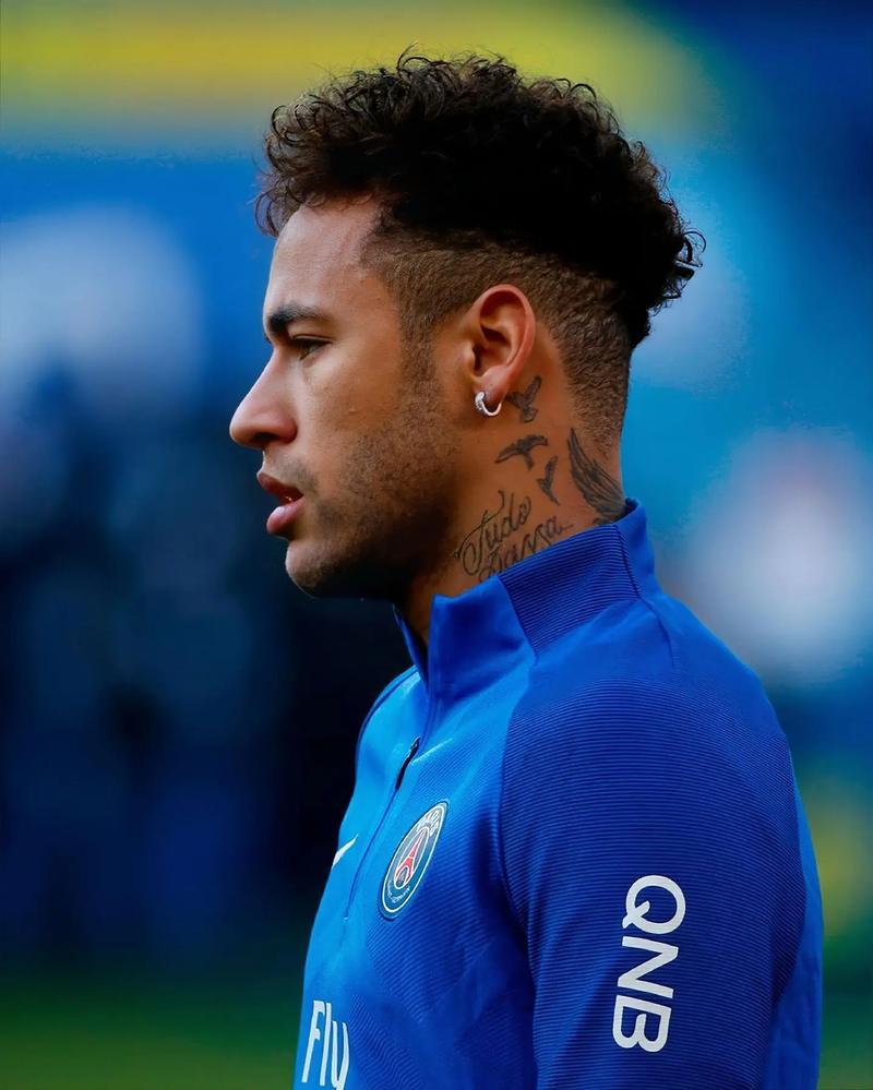 本赛季仅快船在三节结束落后时没赢过球，共计0胜14负