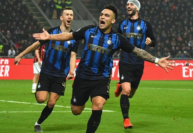 高情商！王楚钦赛后采访，感谢国乒队友，6-0后更加释放