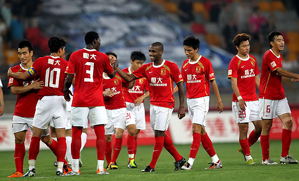 凯恩：点球判罚非常严厉，这样的胜利会给我们带来额外的信心