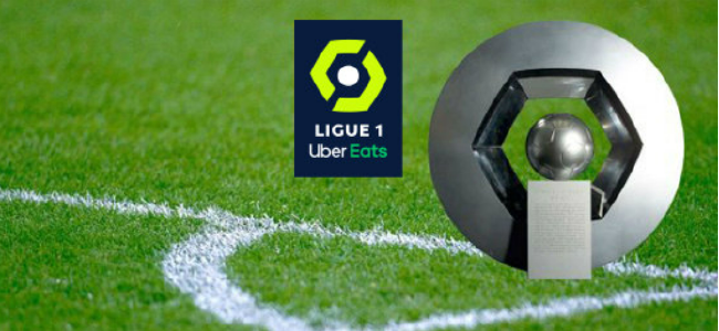 场面已经混乱！有球迷在场内SIUUUU！（现场失序！球迷在场内高喊SIUUUU）