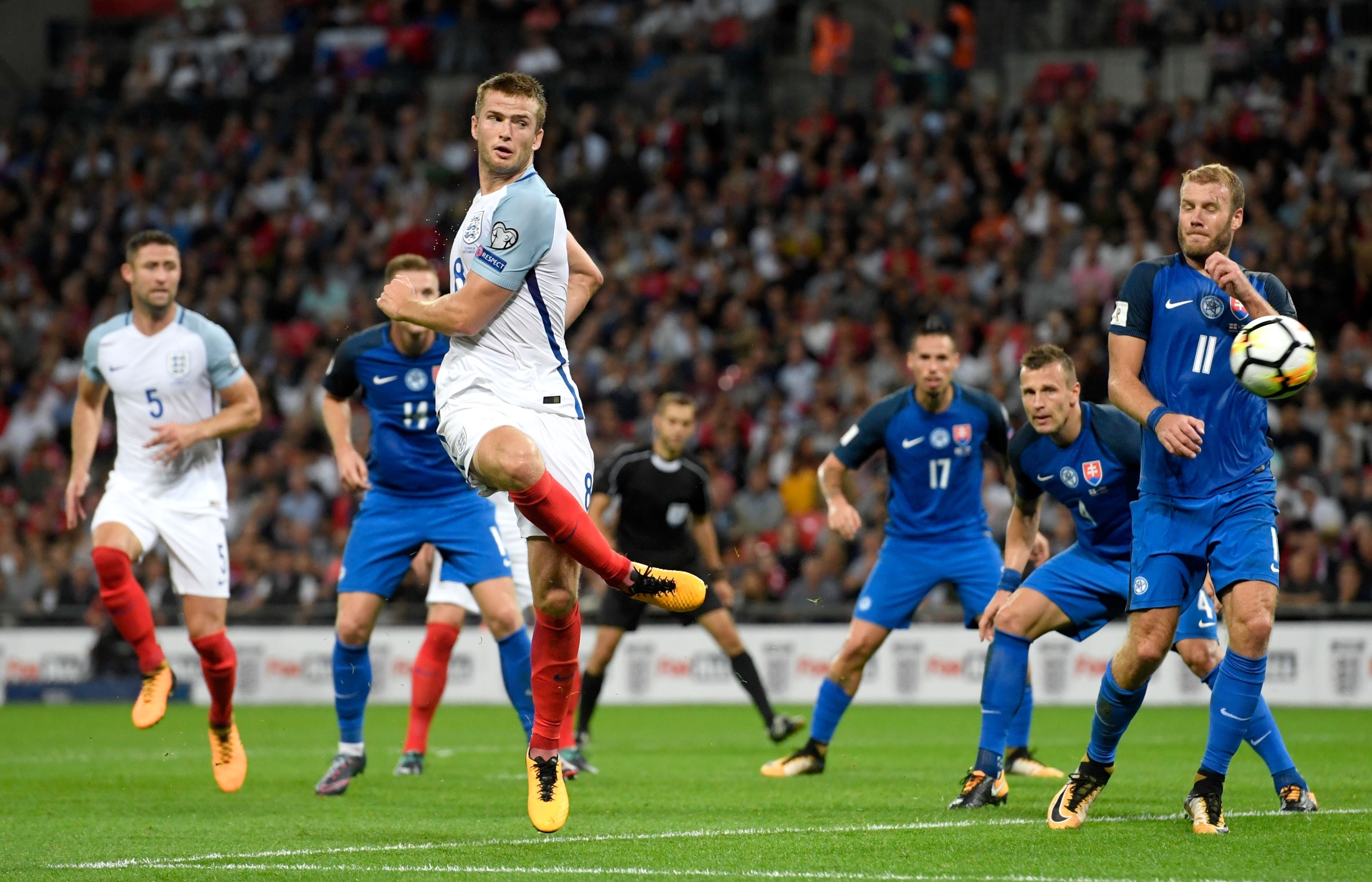 布鲁日主帅：球队尊重并钦佩巴萨，但也希望对手别小觑我们