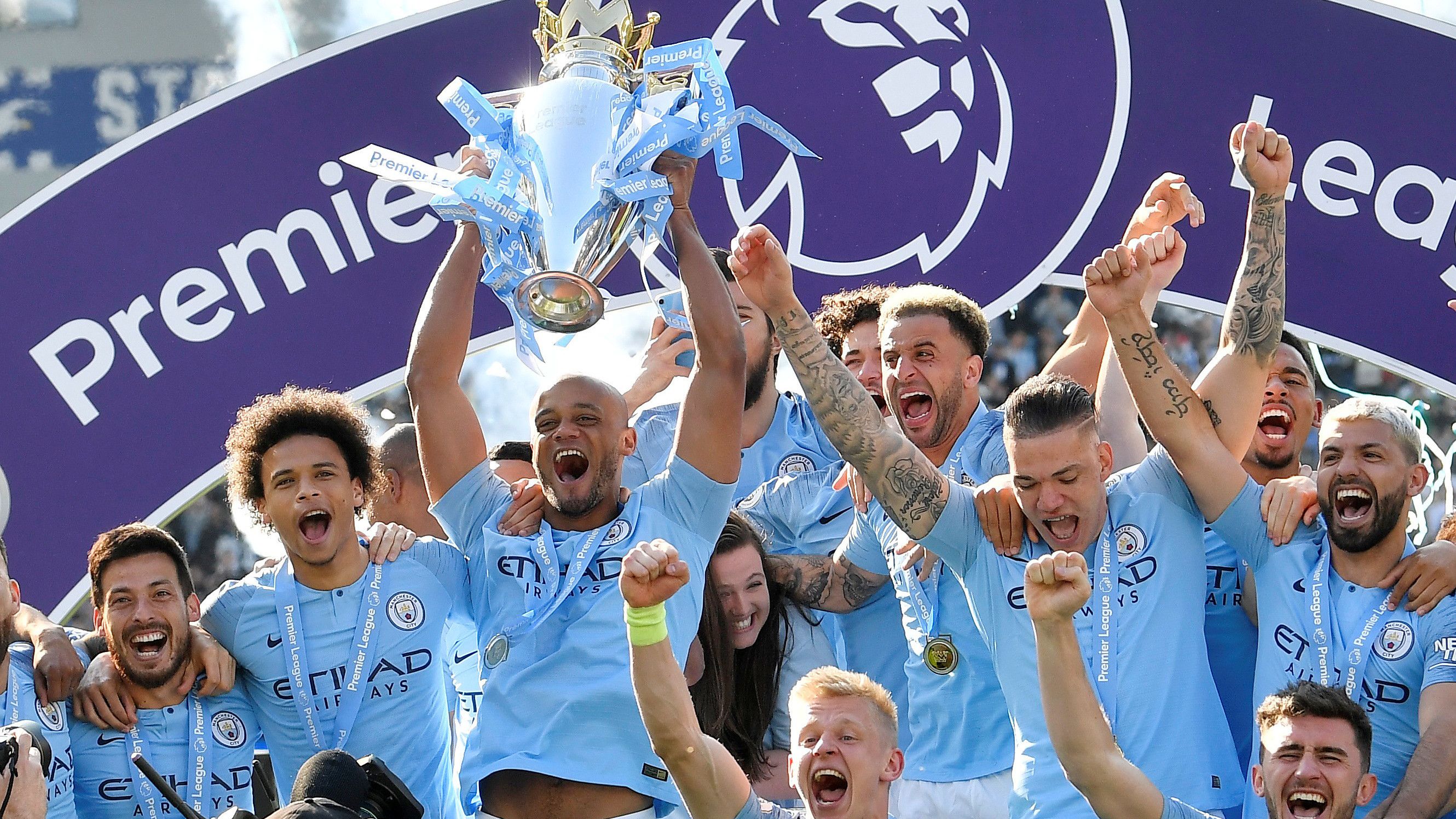 上海新援加盟引发关注（上海新援加盟掀起热议）