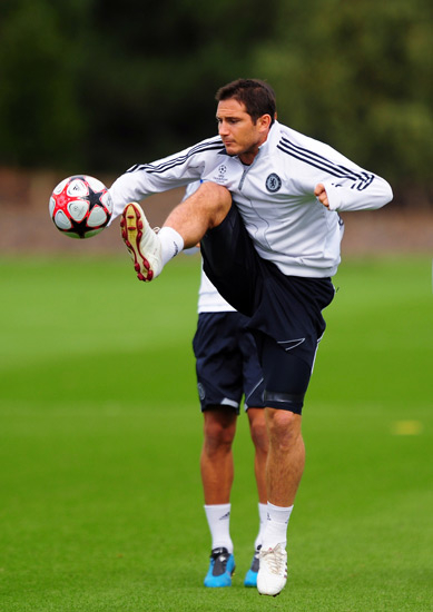 老将强硬打成2+1，全队振奋