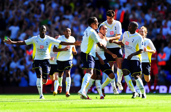 博主：内马尔膝伤手术将由曾效力海港的爱德华多医生主刀（博主称内马尔膝部手术将由前海港队医爱德华多主刀）