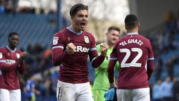 英雄出少年！17岁小胡子凌空抽射：欧冠3连斩创纪录 身价2000万欧（少年成名！17岁小胡子凌空破门，欧冠三连斩创纪录，身价2000万欧）