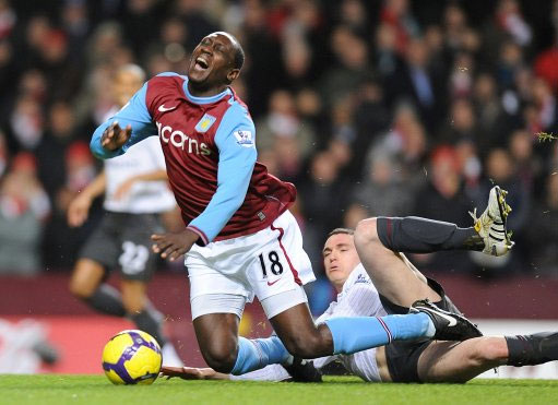 友谊赛半场：希门尼斯+洛萨诺屡造险，墨西哥暂0-0乌拉圭（友谊赛半场：希门尼斯、洛萨诺连连制造险情，墨西哥与乌拉圭暂互交白卷）