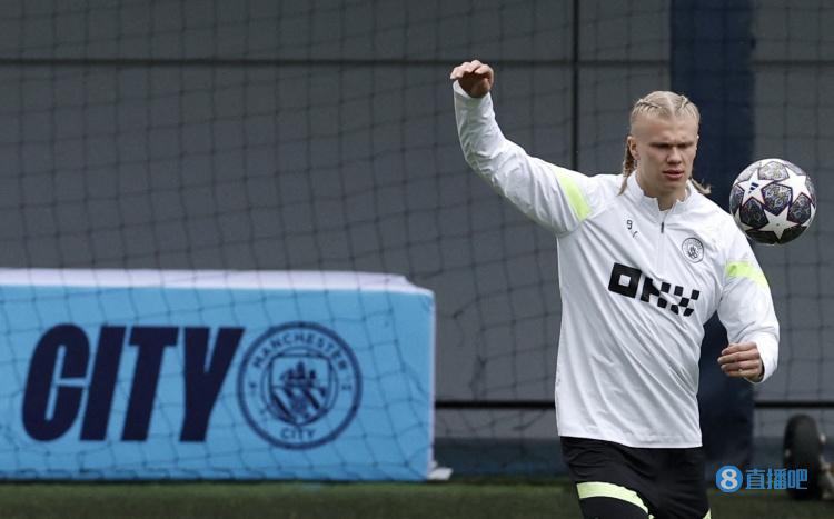 罗克回应转会传闻：我在帕尔梅拉斯很开心，只想留在这里