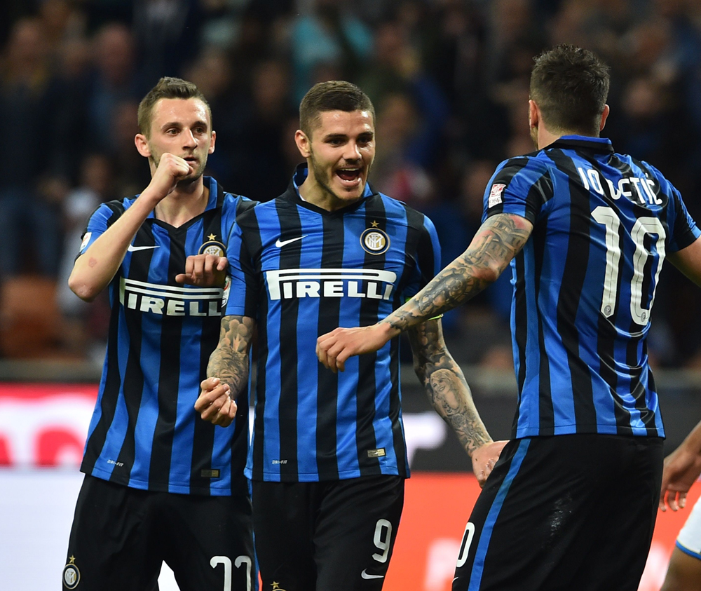 连续20场联赛进球2+，拜仁追平自己保持的德甲历史纪录（拜仁联赛已连续20场至少打入2球，追平其保持的德甲历史纪录）