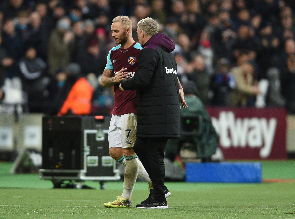 雨一直下，气氛不算融洽！这次比赛为什么不带徐杰呢？（雨不停歇，气氛微妙：这次比赛为何未带徐杰？）